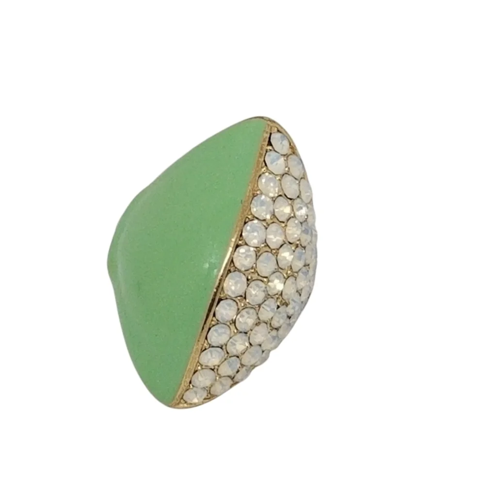 VINTAGE GOLDTONE WITH MINT GREEN ENAMEL & BLUISH WHITE RHINESTONE STRETCH RING